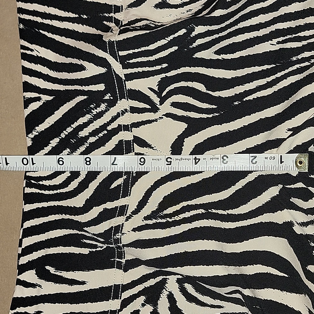 Haver & Blair London Zebra Print Pull-On Pants Size Medium EUC - Picture 5 of 13